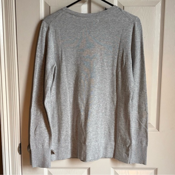 BASS Lightweight Squirrel Sweater - Picture 2 of 9